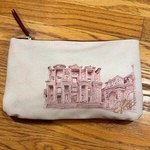 Elegant Cream and Pink Travel Bag